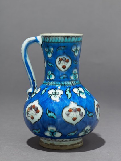 Jug with cusped medallions and çintamani motifsside