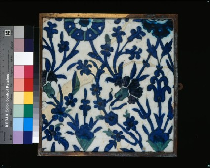 Tile with floral decorationfront