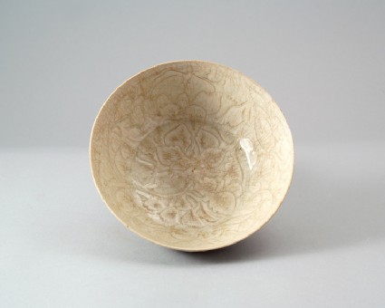 White ware bowl with peony decorationfront