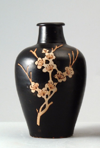 Black ware vase with plum blossom decorationfront