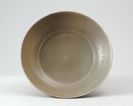 Greenware dish with lotus petalsfront