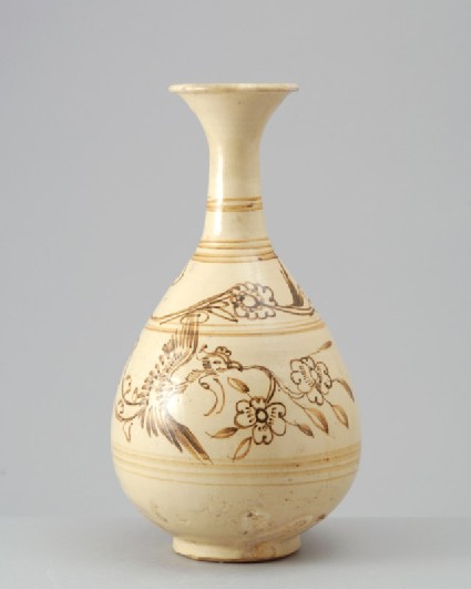 Cizhou type vase with two phoenixesfront