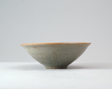 Greenware bowl with lotus petal decorationfront