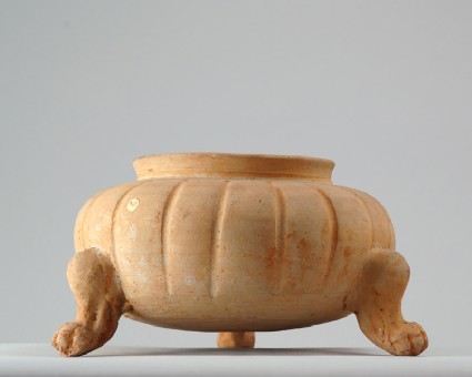 Greenware incense burner with feet in the form of animal pawsfront