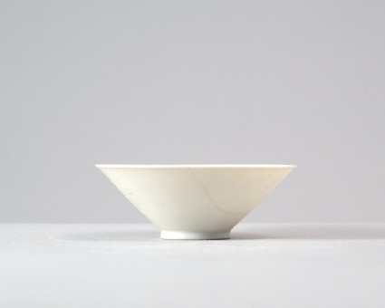 White ware bowlfront