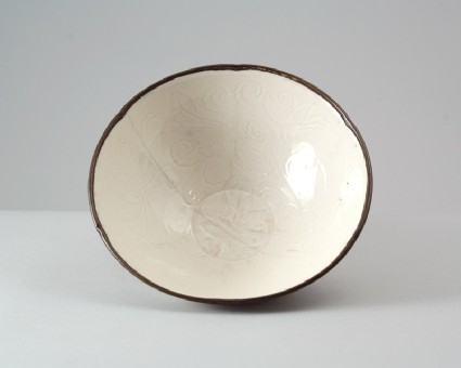 White ware bowl with lotus decorationfront