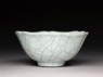 Bowl with crackled glaze in the style of Ge ware (side)