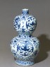 Blue-and-white vase in double-gourd form (oblique)