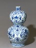 Blue-and-white vase in double-gourd form (oblique)