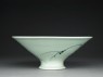 Bowl with an egret standing on a willow branch (side)