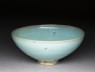 Large bowl with blue glaze (oblique)