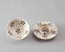 Cizhou ware cup and stand with dotted florets (oblique)